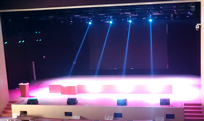 智慧校园新标杆：学校多功能厅智能音视频与灯光控制系统